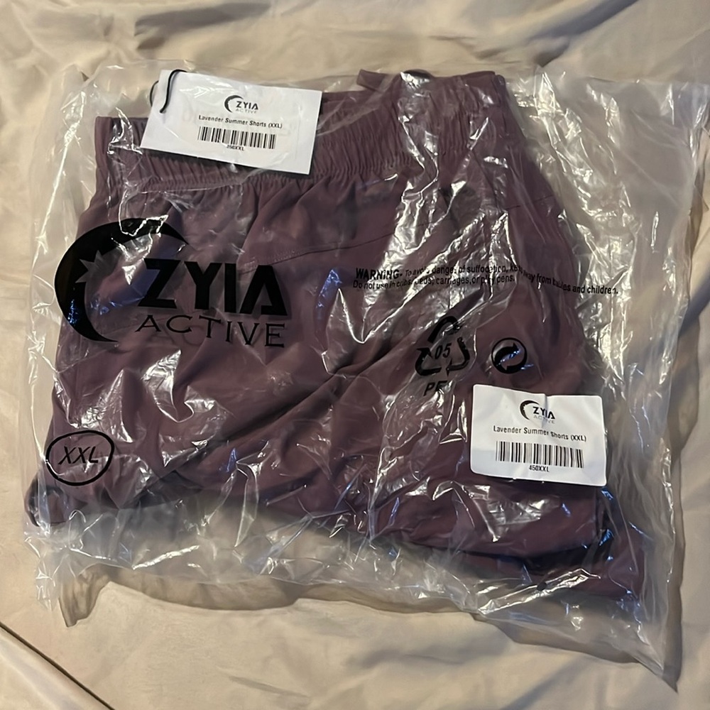 ZYIA Activewear- Lavender Summer Shorts